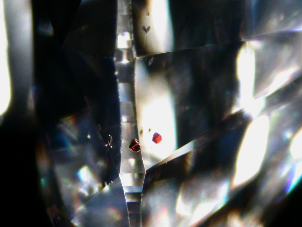 Diamond  with bright red inclusions 5